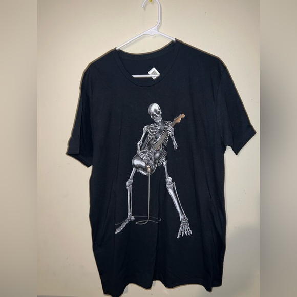 Large Skull Guitar Shirt - Picture 1 of 3